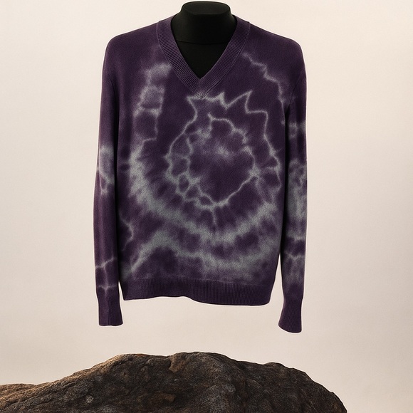 Good Treasures Custom Banana Republic V Neck Extra Fine Merino Wool Sweater  L - Picture 2 of 9